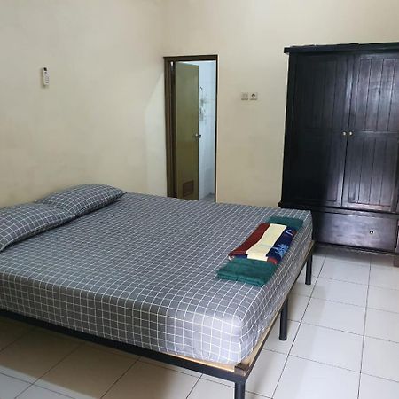 Taman Paradise Homestay Pradahkalikendal Ngoại thất bức ảnh