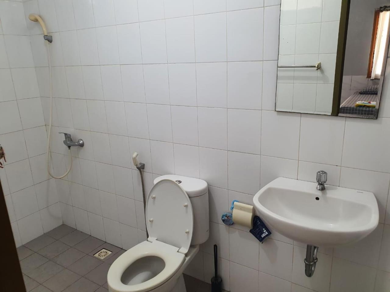 Taman Paradise Homestay Pradahkalikendal Ngoại thất bức ảnh